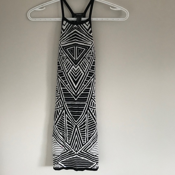 Patterned BodyCon Bandage Midi Dress - Picture 2 of 4